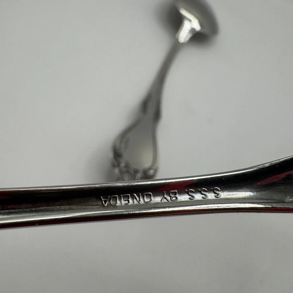Oneida Serving Spoons Set 8.25 Stainless Arbor Rose Floral Pierced Solid 2pc